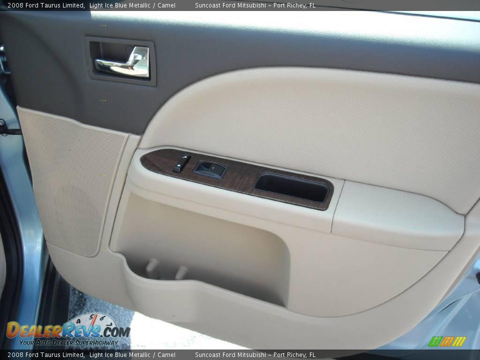 2008 Ford Taurus Limited Light Ice Blue Metallic / Camel Photo #31