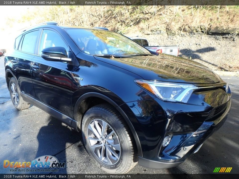 2018 Toyota RAV4 XLE AWD Hybrid Black / Ash Photo #1