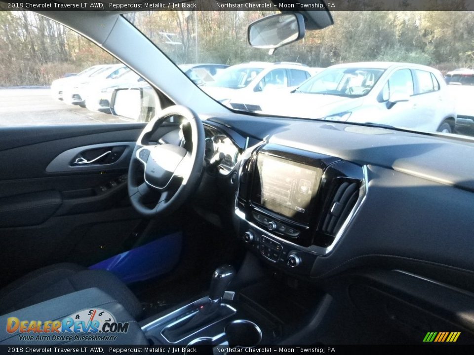 2018 Chevrolet Traverse LT AWD Pepperdust Metallic / Jet Black Photo #10