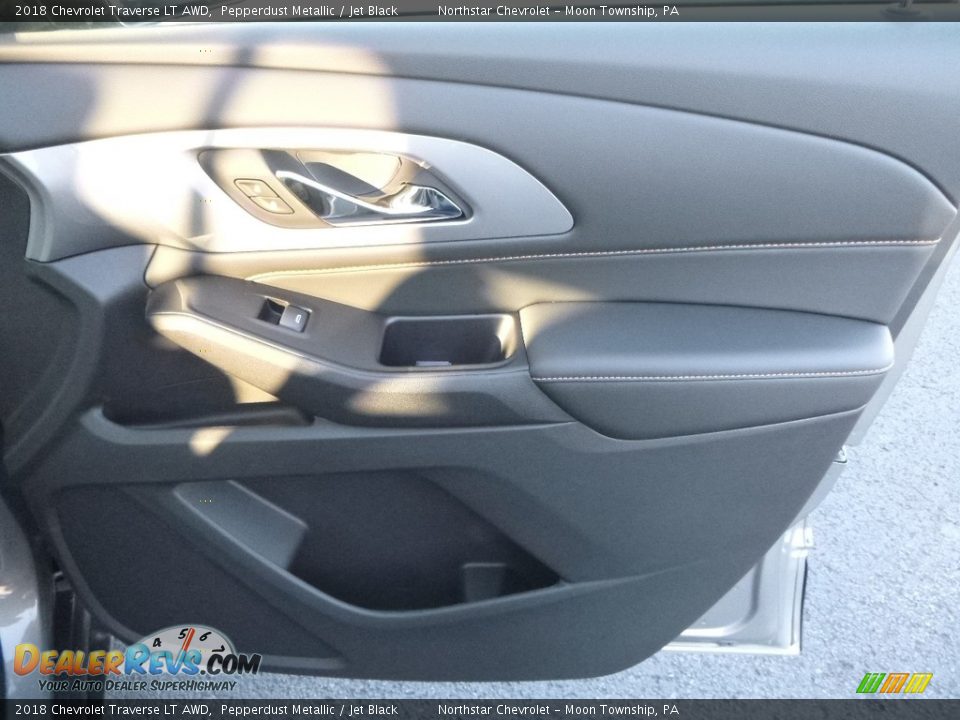 2018 Chevrolet Traverse LT AWD Pepperdust Metallic / Jet Black Photo #11