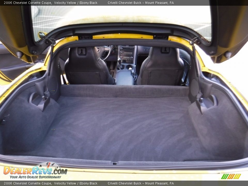 2006 Chevrolet Corvette Coupe Velocity Yellow / Ebony Black Photo #34