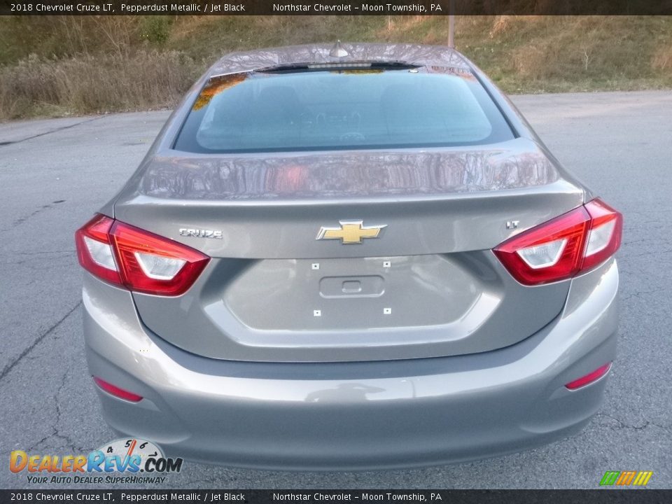 2018 Chevrolet Cruze LT Pepperdust Metallic / Jet Black Photo #4