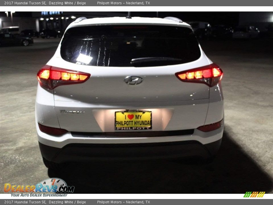 2017 Hyundai Tucson SE Dazzling White / Beige Photo #6