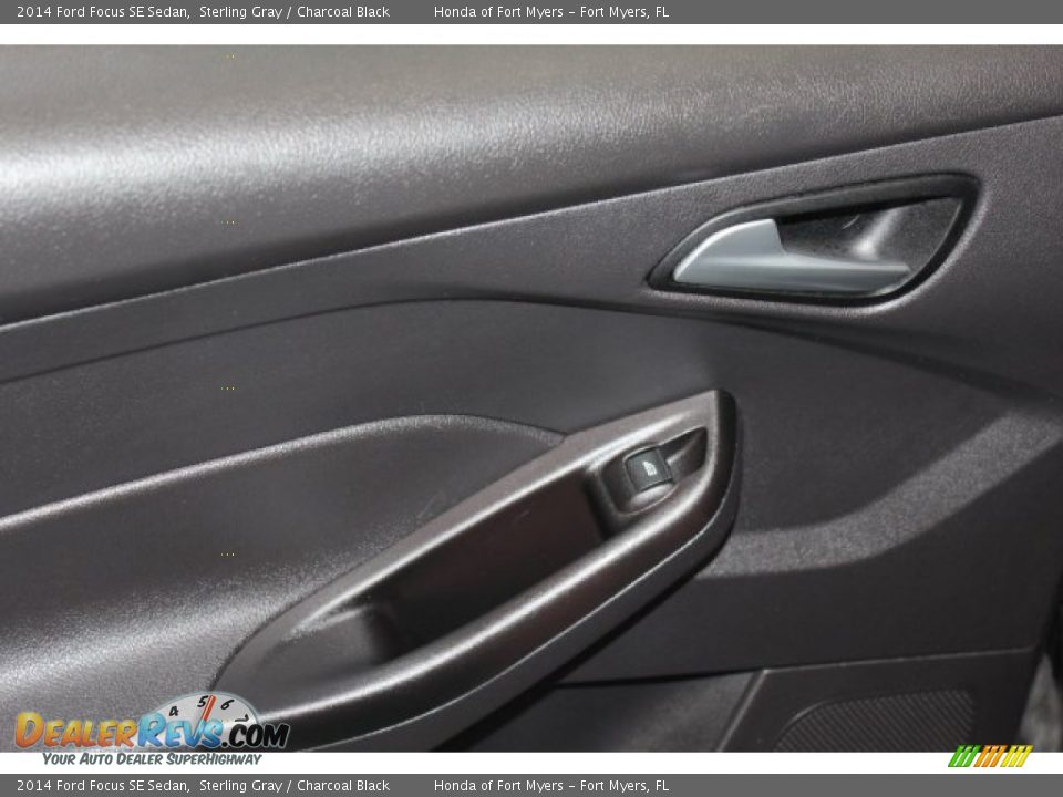 2014 Ford Focus SE Sedan Sterling Gray / Charcoal Black Photo #22