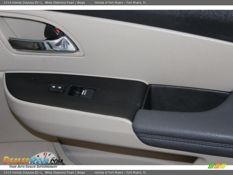 2014 Honda Odyssey EX-L White Diamond Pearl / Beige Photo #28