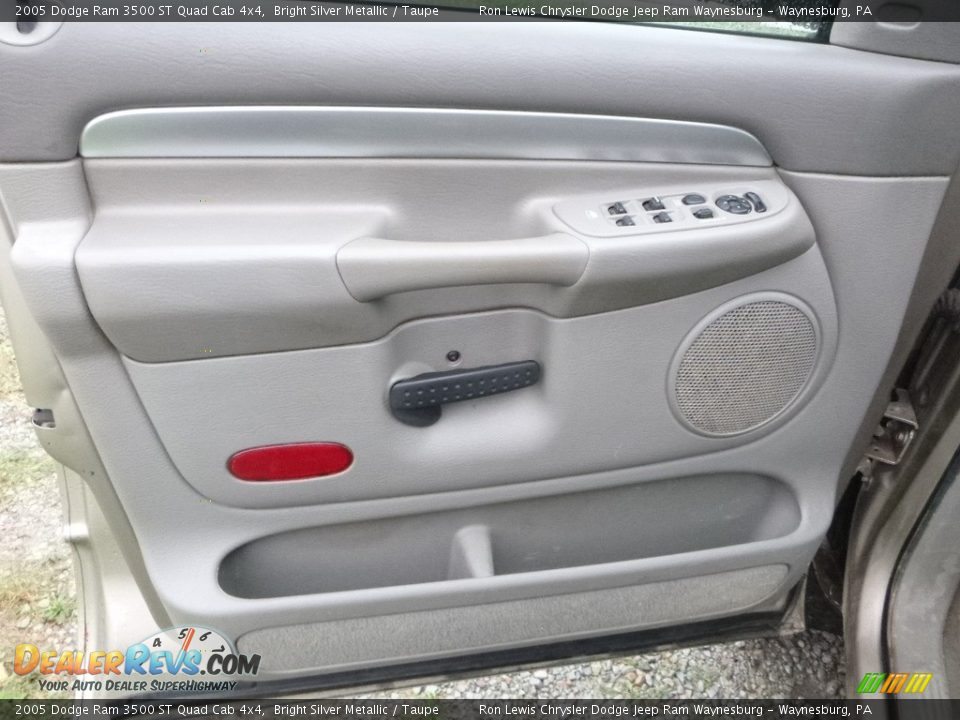 2005 Dodge Ram 3500 ST Quad Cab 4x4 Bright Silver Metallic / Taupe Photo #12