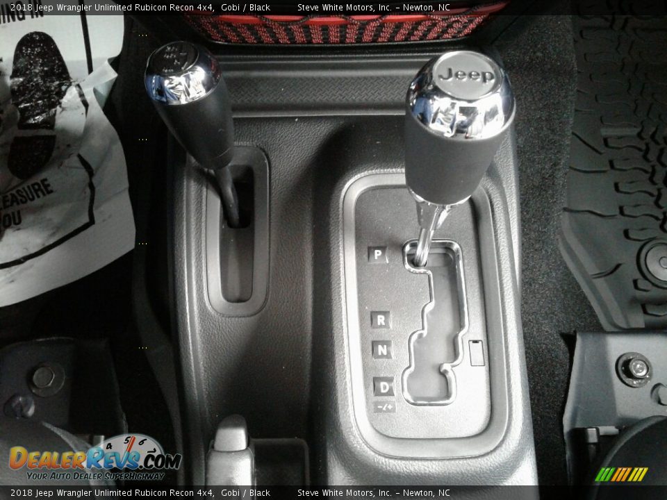 2018 Jeep Wrangler Unlimited Rubicon Recon 4x4 Shifter Photo #25