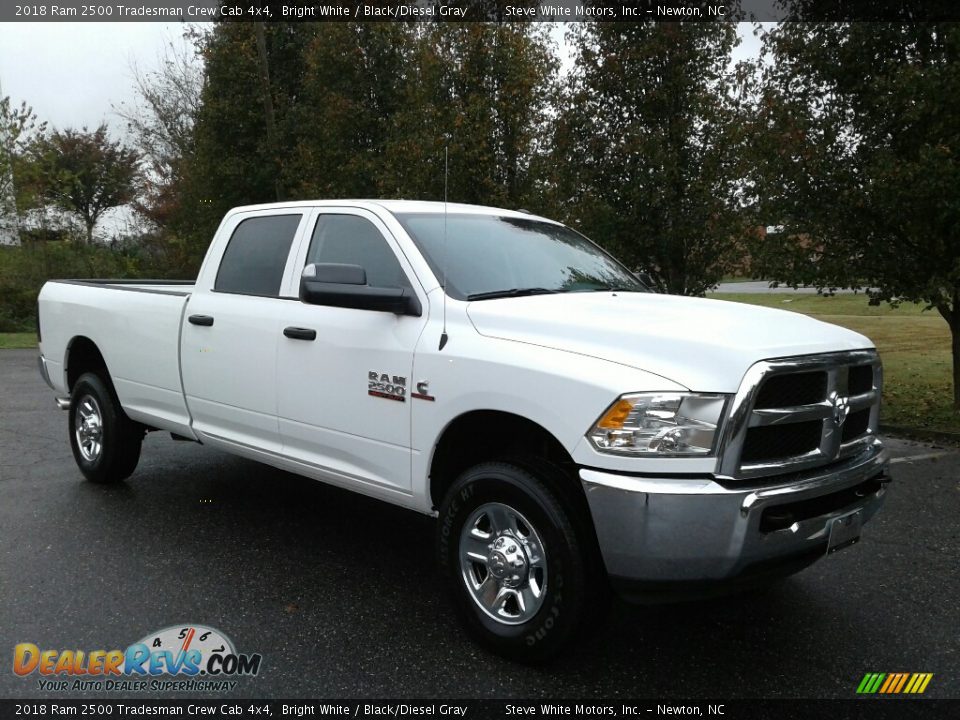 2018 Ram 2500 Tradesman Crew Cab 4x4 Bright White / Black/Diesel Gray Photo #4