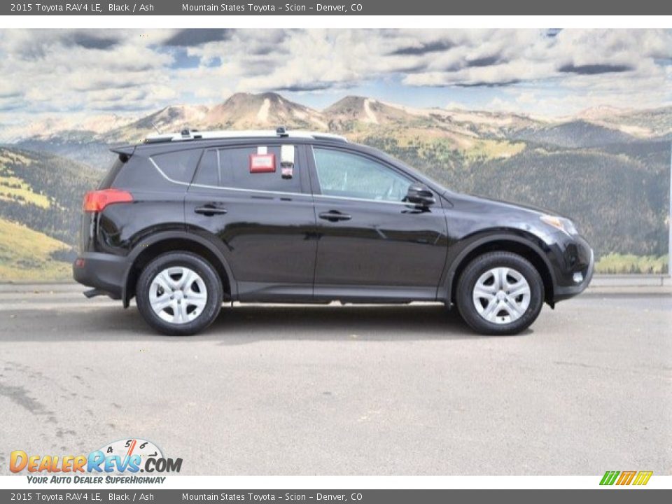 2015 Toyota RAV4 LE Black / Ash Photo #2