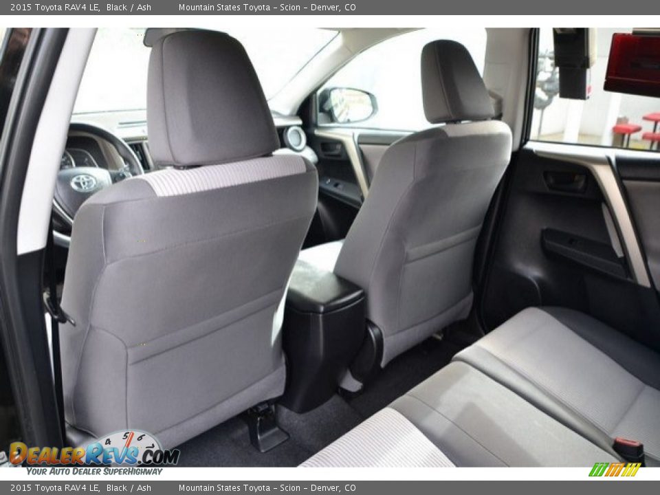 2015 Toyota RAV4 LE Black / Ash Photo #19