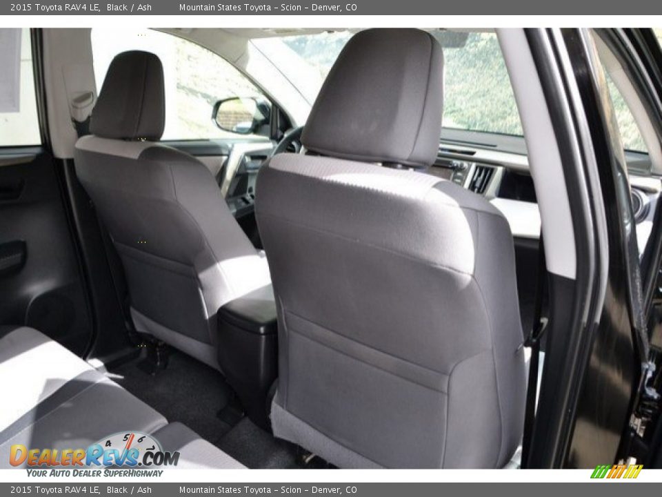 2015 Toyota RAV4 LE Black / Ash Photo #20