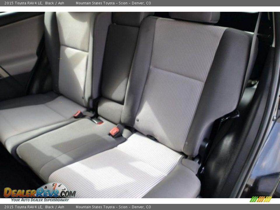 2015 Toyota RAV4 LE Black / Ash Photo #22