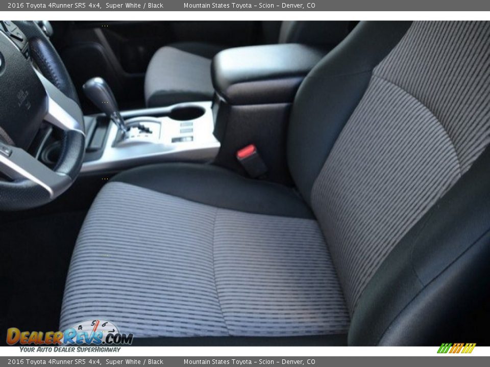 2016 Toyota 4Runner SR5 4x4 Super White / Black Photo #11