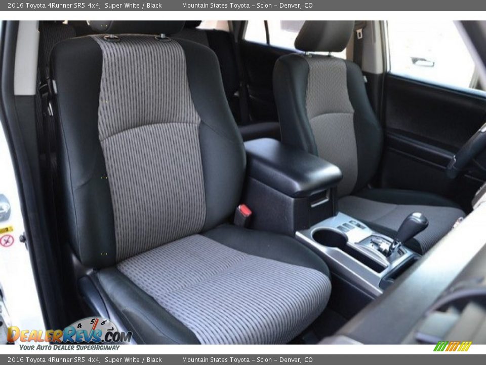 2016 Toyota 4Runner SR5 4x4 Super White / Black Photo #18
