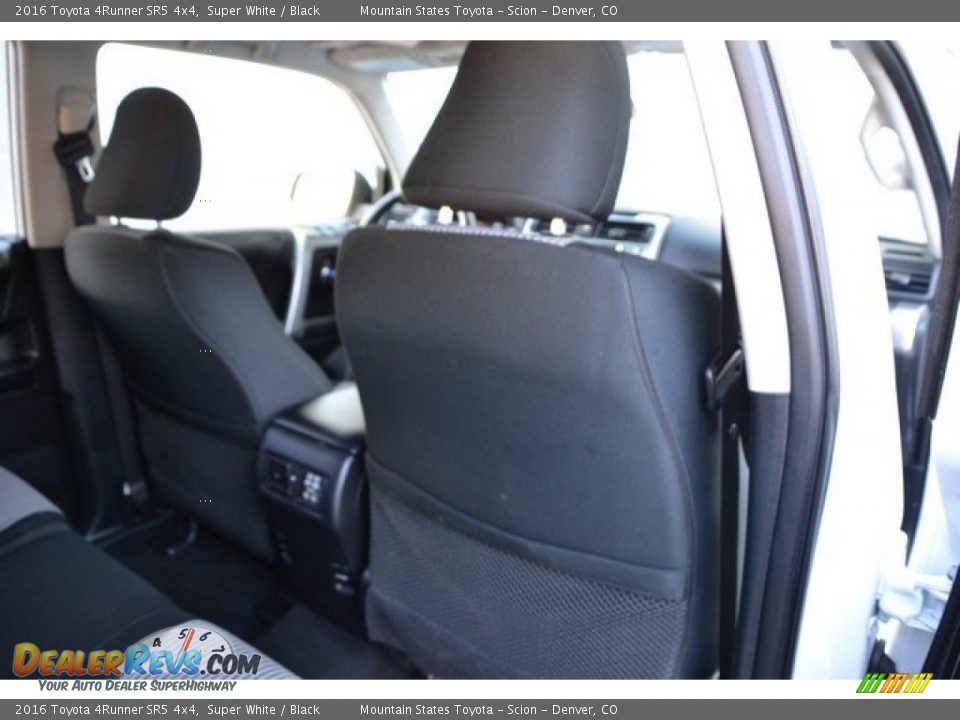 2016 Toyota 4Runner SR5 4x4 Super White / Black Photo #20