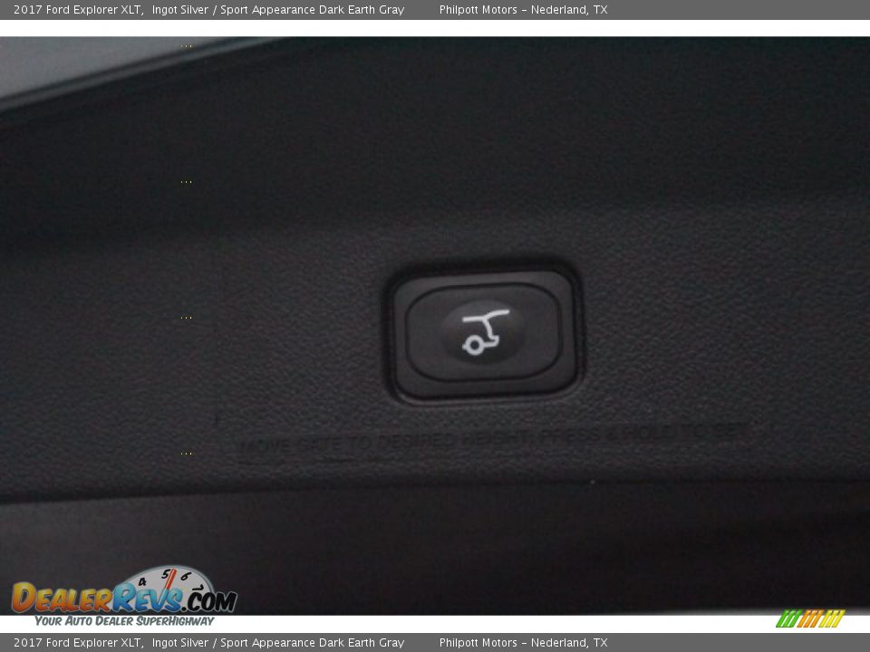 2017 Ford Explorer XLT Ingot Silver / Sport Appearance Dark Earth Gray Photo #24
