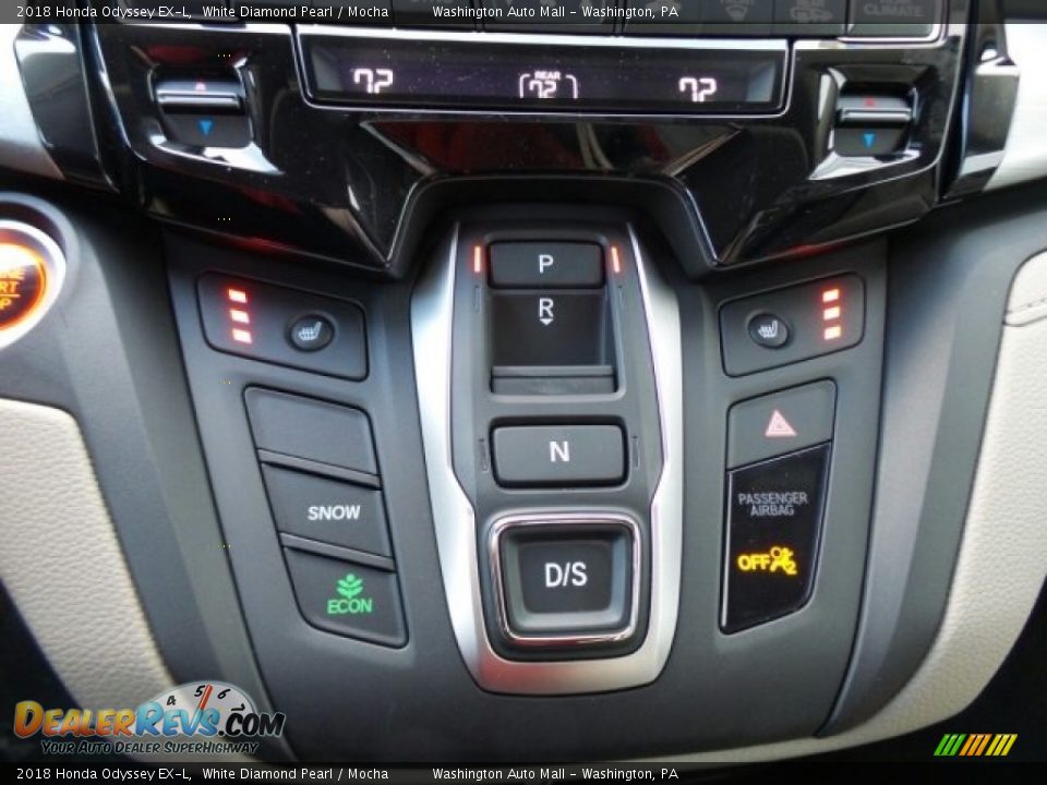 2018 Honda Odyssey EX-L White Diamond Pearl / Mocha Photo #26