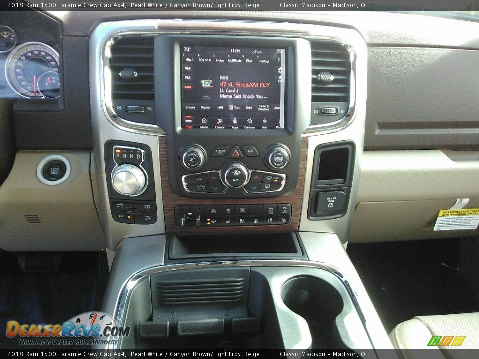 2018 Ram 1500 Laramie Crew Cab 4x4 Pearl White / Canyon Brown/Light Frost Beige Photo #8