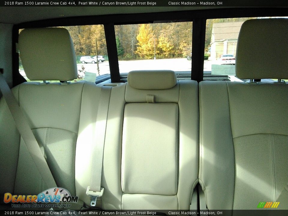 2018 Ram 1500 Laramie Crew Cab 4x4 Pearl White / Canyon Brown/Light Frost Beige Photo #9