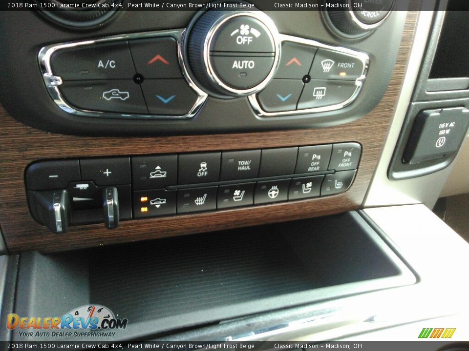 2018 Ram 1500 Laramie Crew Cab 4x4 Pearl White / Canyon Brown/Light Frost Beige Photo #13