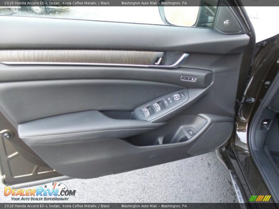 Door Panel of 2018 Honda Accord EX-L Sedan Photo #13