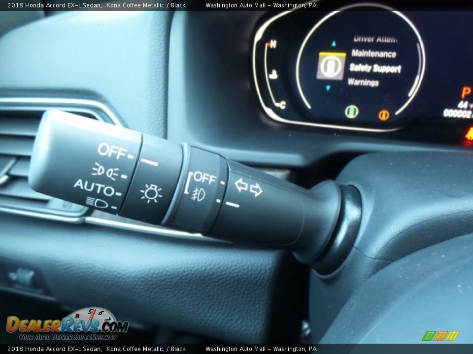 Controls of 2018 Honda Accord EX-L Sedan Photo #18