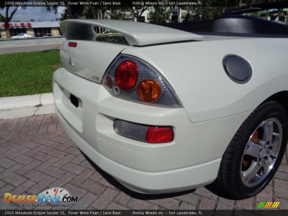 2003 Mitsubishi Eclipse Spyder GS Dover White Pearl / Sand Blast Photo #17