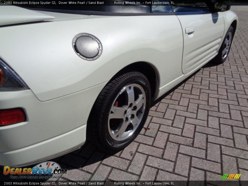 2003 Mitsubishi Eclipse Spyder GS Dover White Pearl / Sand Blast Photo #25