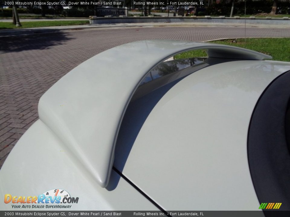 2003 Mitsubishi Eclipse Spyder GS Dover White Pearl / Sand Blast Photo #26
