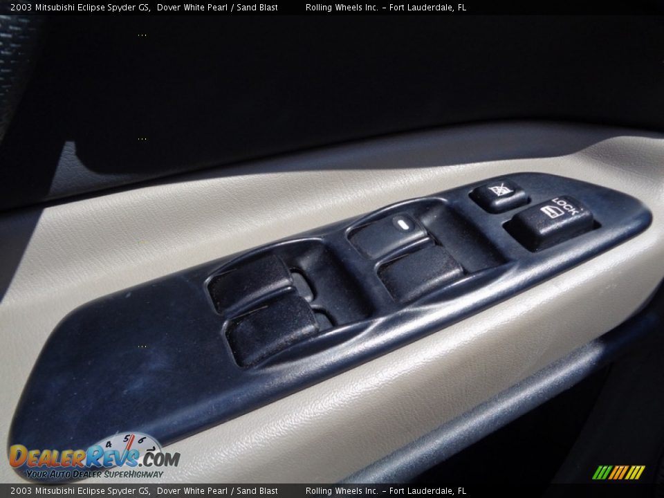 2003 Mitsubishi Eclipse Spyder GS Dover White Pearl / Sand Blast Photo #32