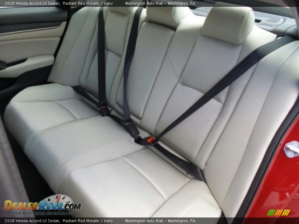 2018 Honda Accord LX Sedan Radiant Red Metallic / Ivory Photo #10