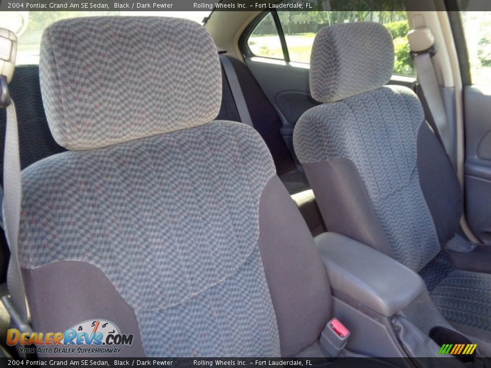 2004 Pontiac Grand Am SE Sedan Black / Dark Pewter Photo #4