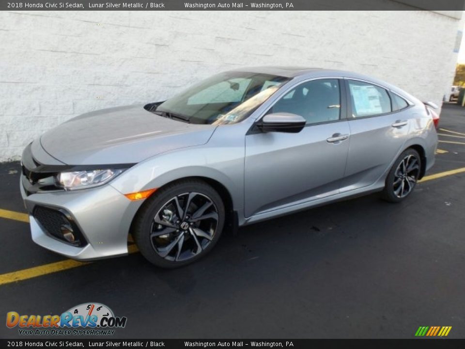 Front 3/4 View of 2018 Honda Civic Si Sedan Photo #5