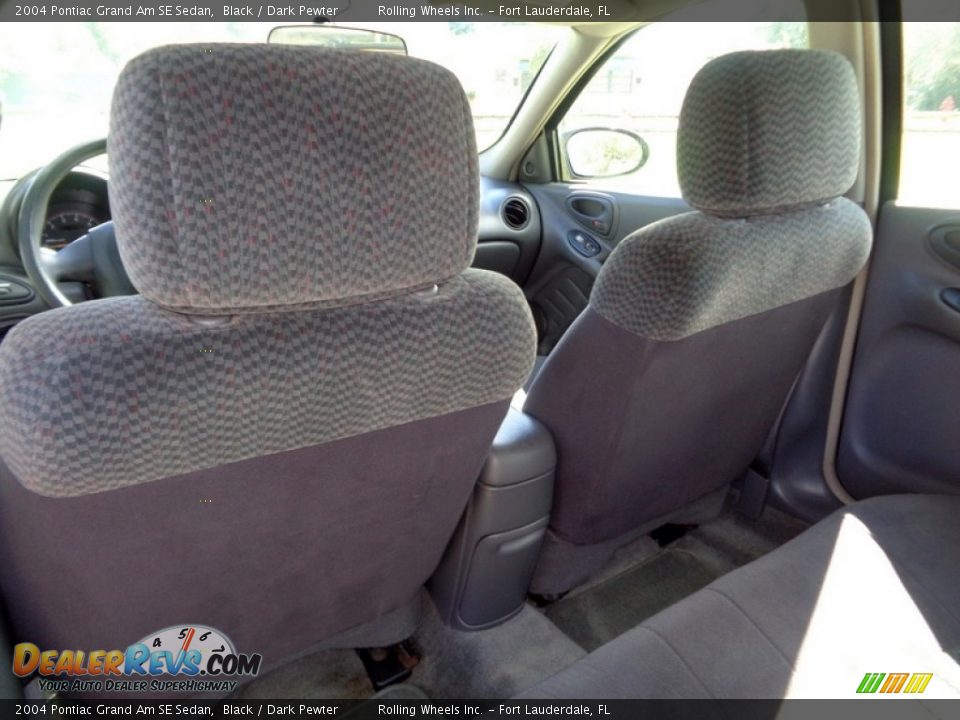 2004 Pontiac Grand Am SE Sedan Black / Dark Pewter Photo #36