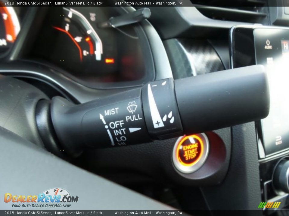 Controls of 2018 Honda Civic Si Sedan Photo #24