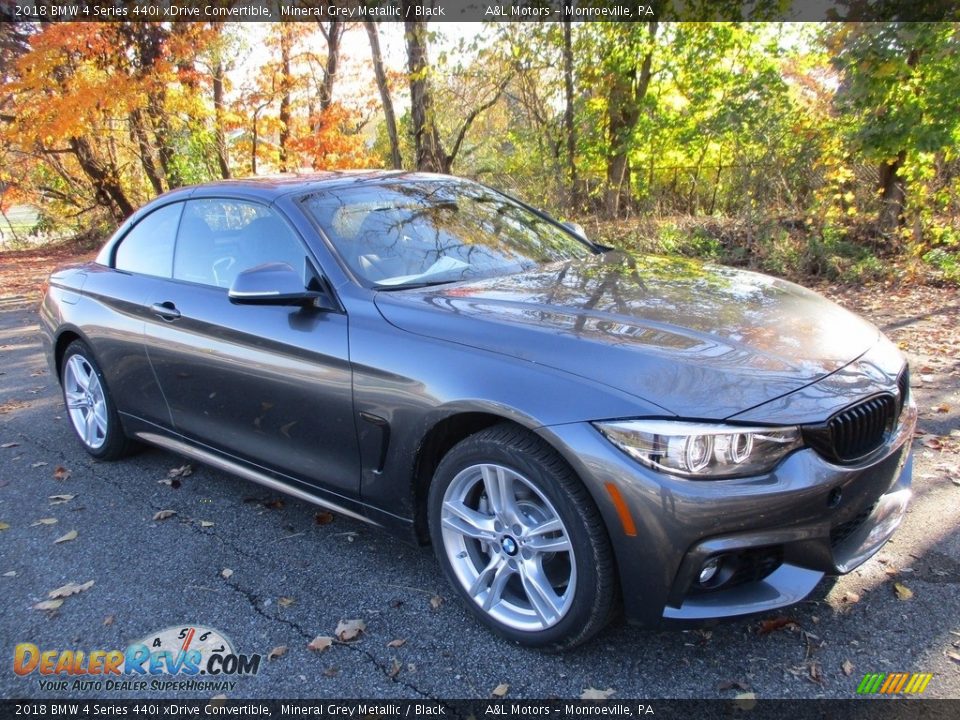 Front 3/4 View of 2018 BMW 4 Series 440i xDrive Convertible Photo #1