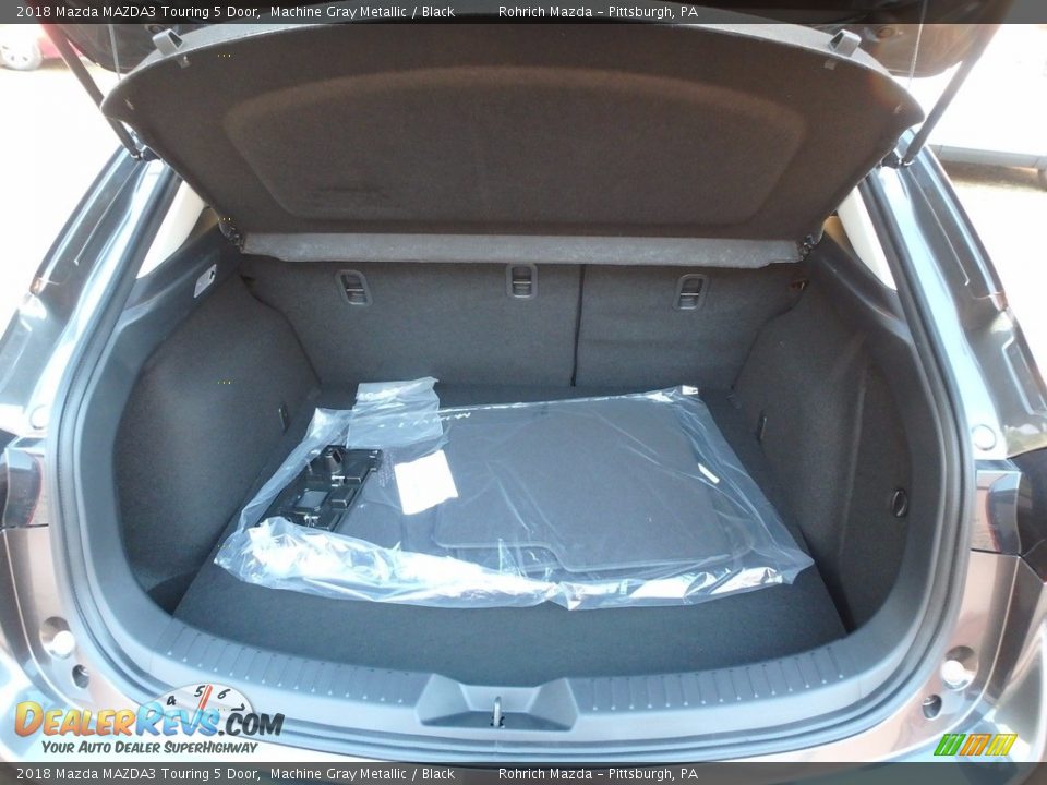 2018 Mazda MAZDA3 Touring 5 Door Machine Gray Metallic / Black Photo #6