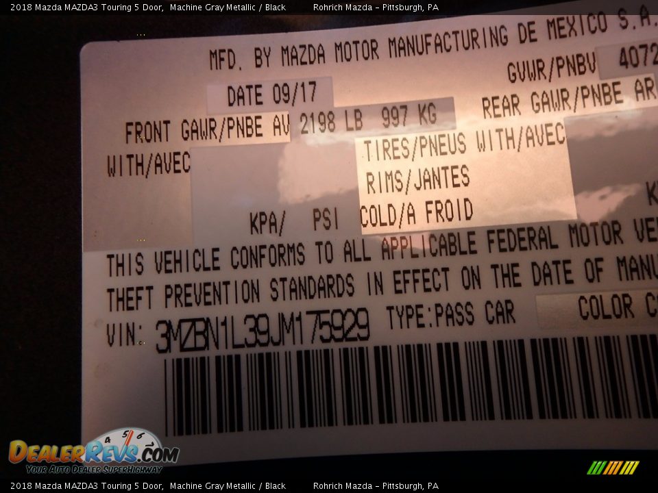 2018 Mazda MAZDA3 Touring 5 Door Machine Gray Metallic / Black Photo #11