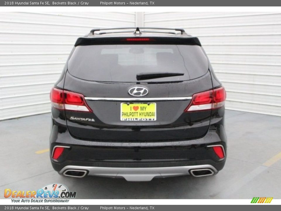 2018 Hyundai Santa Fe SE Becketts Black / Gray Photo #6