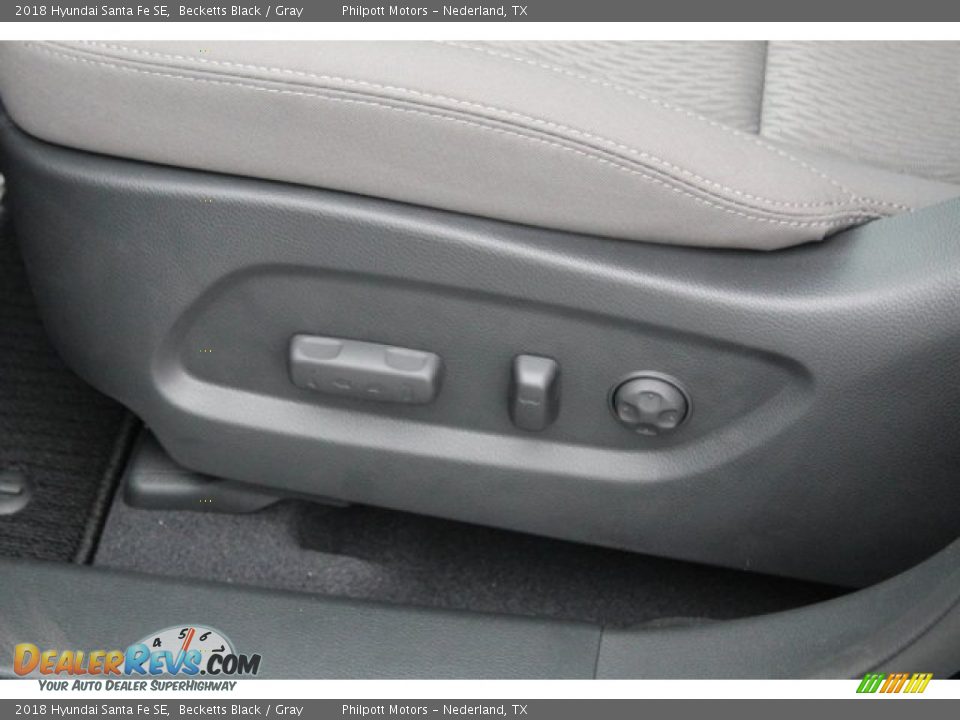 2018 Hyundai Santa Fe SE Becketts Black / Gray Photo #11