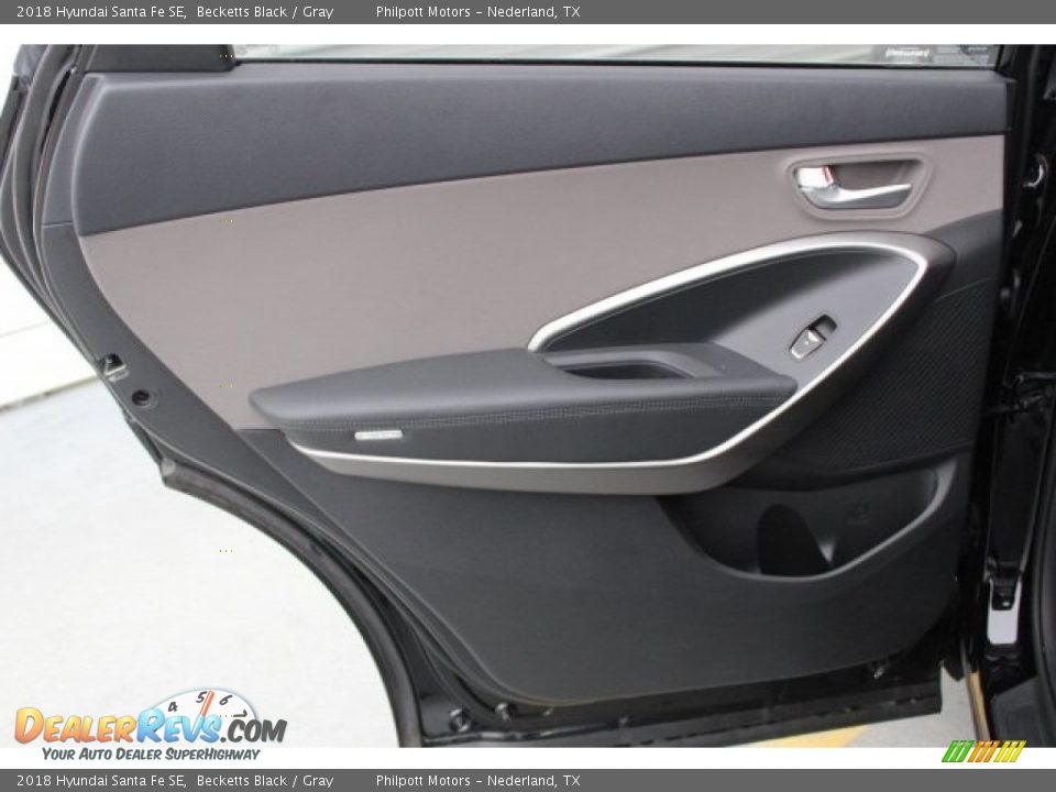 2018 Hyundai Santa Fe SE Becketts Black / Gray Photo #19