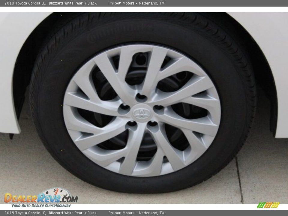 2018 Toyota Corolla LE Blizzard White Pearl / Black Photo #4