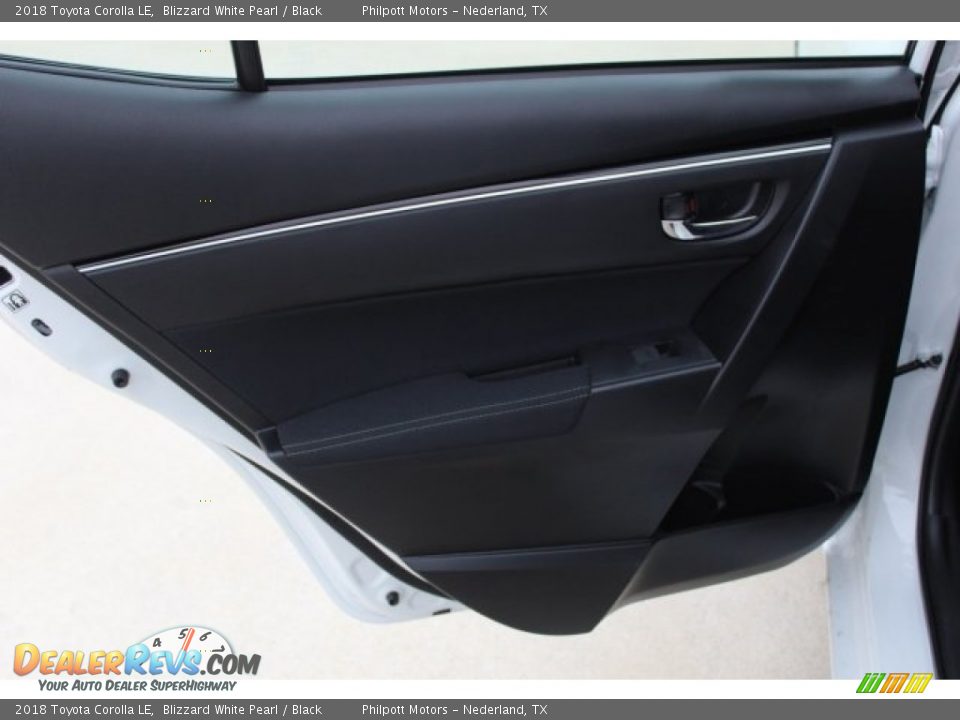2018 Toyota Corolla LE Blizzard White Pearl / Black Photo #18