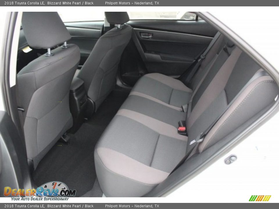 2018 Toyota Corolla LE Blizzard White Pearl / Black Photo #19