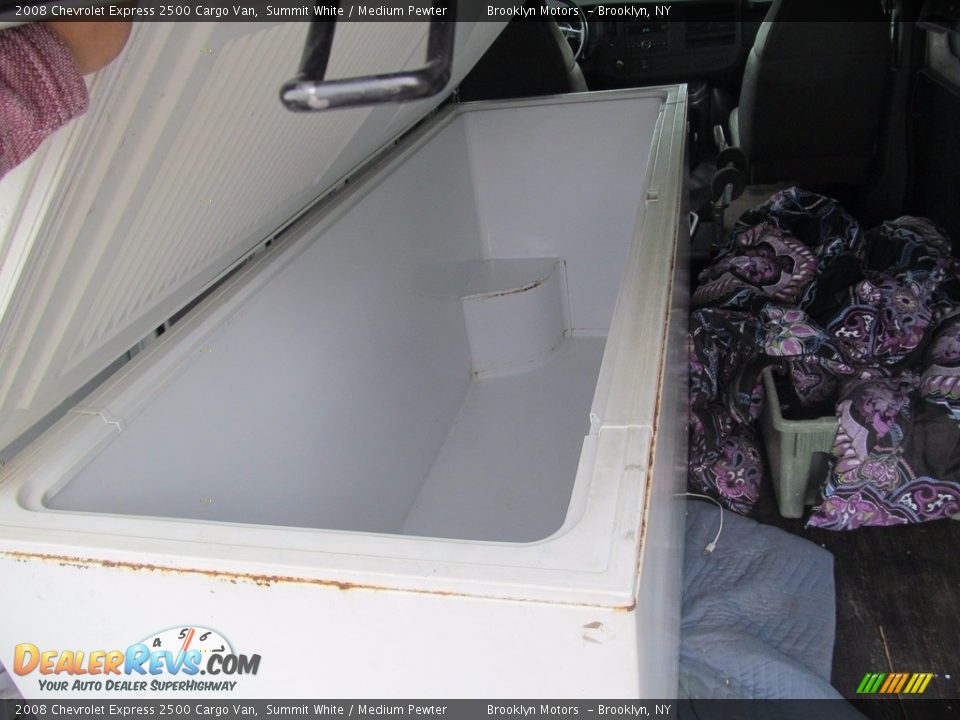 2008 Chevrolet Express 2500 Cargo Van Summit White / Medium Pewter Photo #27