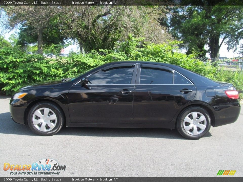 2009 Toyota Camry LE Black / Bisque Photo #6
