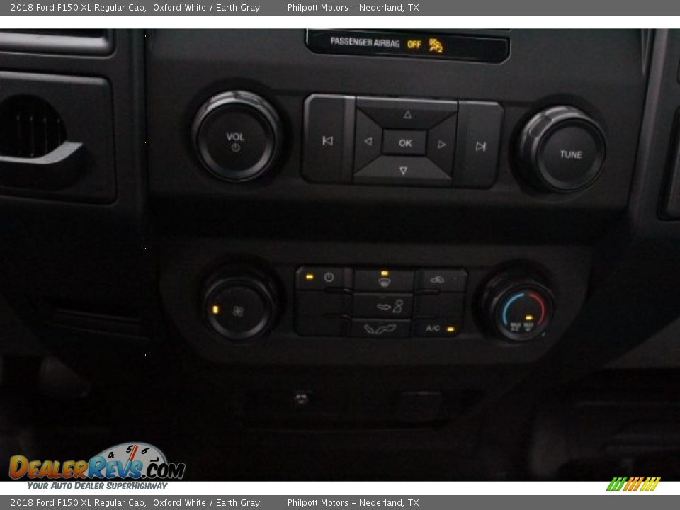 2018 Ford F150 XL Regular Cab Oxford White / Earth Gray Photo #14