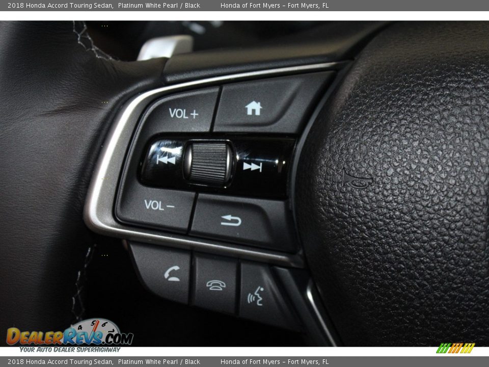Controls of 2018 Honda Accord Touring Sedan Photo #14