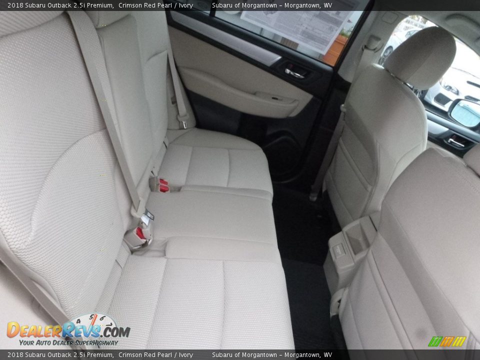 2018 Subaru Outback 2.5i Premium Crimson Red Pearl / Ivory Photo #12