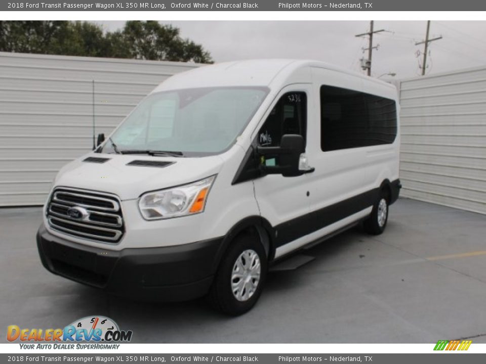 Front 3/4 View of 2018 Ford Transit Passenger Wagon XL 350 MR Long Photo #3
